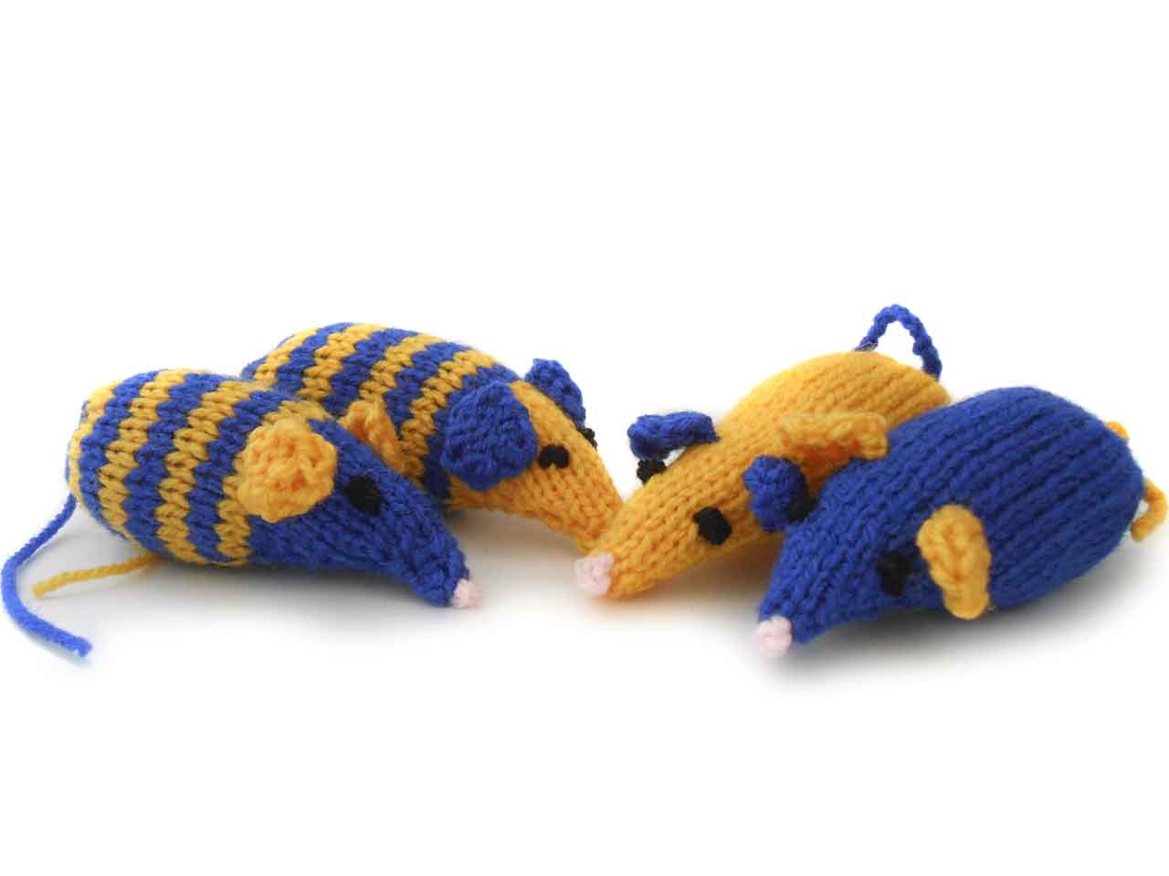 knitted-catnip-mouse.jpg מגוון עכברי צעצוע – תמונה 2