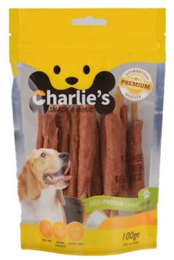 חטיף צ`רליז רול בקר עטוף בשר כבש 100 גרם Charlie's